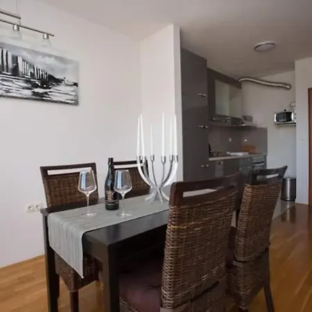 Mila Apartment Kastela